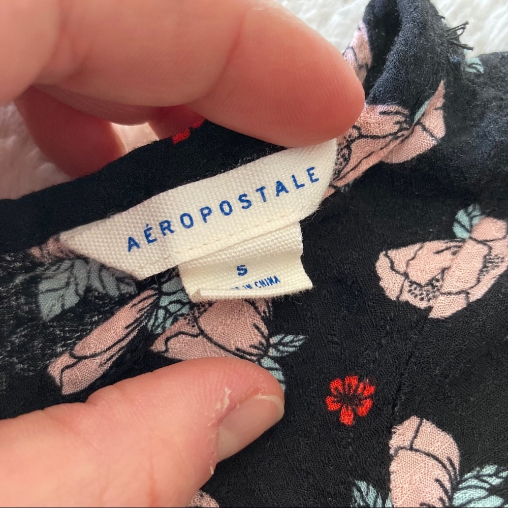 Aeropostale Juniors Small Flower Print Blouse - Picture 4 of 10